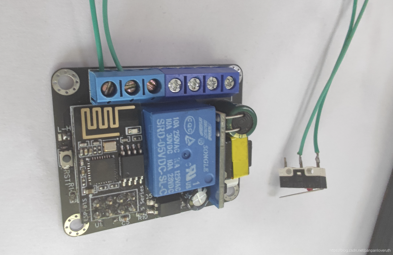 基于点灯科技平台和飞阳物联平台的ESP8266-01s继电器,本地物理开关,433/315MHZ射频遥控(随意贴开关),AP+网页配网 .